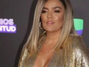 Se pasó de hermosa: Karol G sorprende con el biker short más corto del mundo