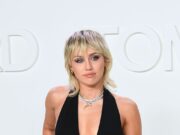 MILEY CYRUS VERSIONA ‘GIMME MORE’ DE BRITNEY SPEARS CON UN TOQUE ROCK